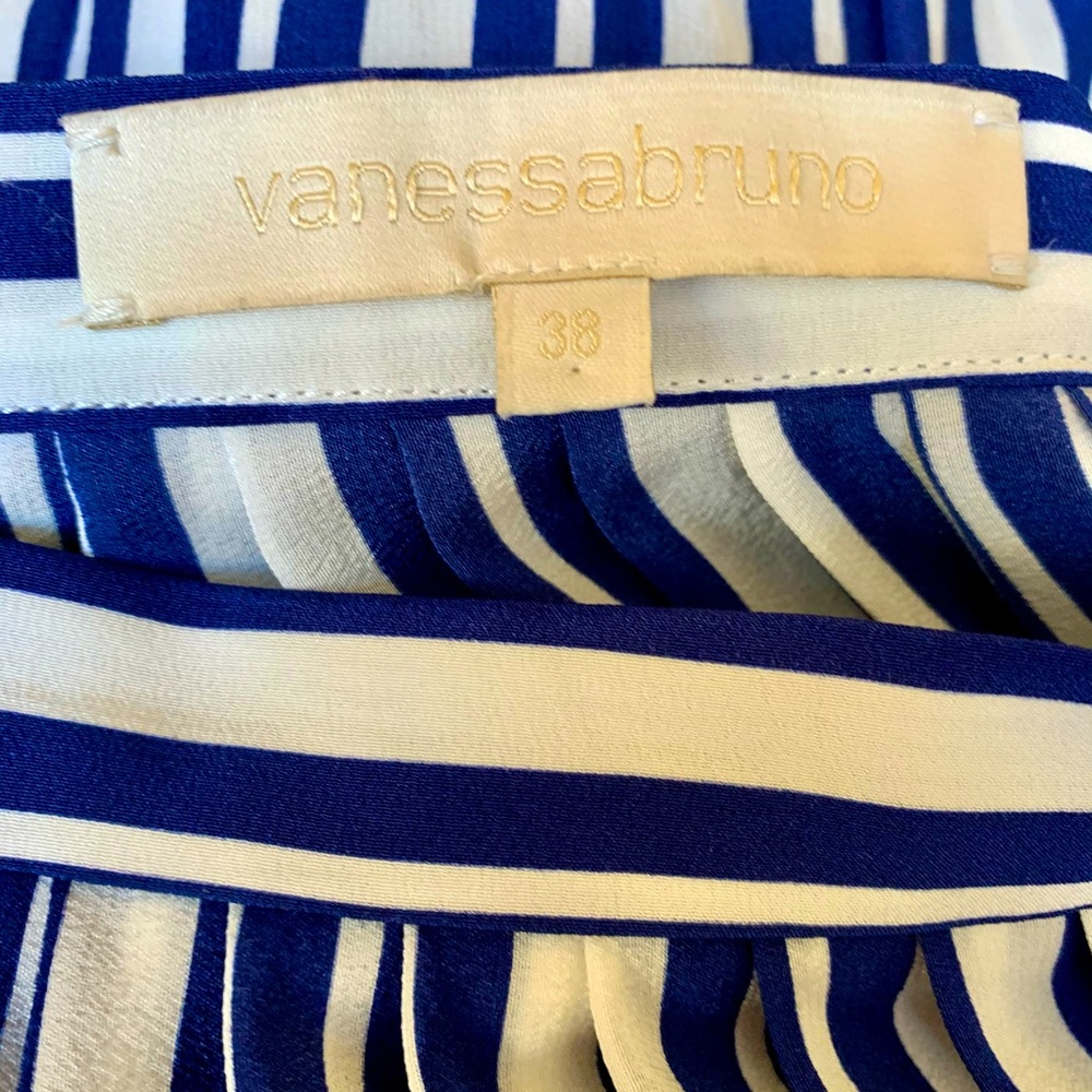 NWOT Vanessa Bruno silk mini skirt FR38/US6 - Picture 4 of 4